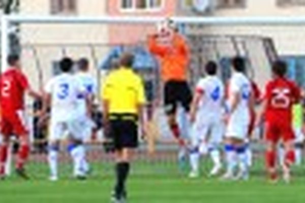 "Локомотив" Лс - "Металлург-Оскол" - 0:1 "Локомотив" Лс - "Металлург-Оскол" - 0:1