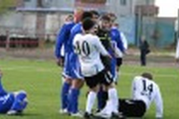"Сибиряк" – "Сахалин" – 1:3 "Сибиряк" – "Сахалин" – 1:3