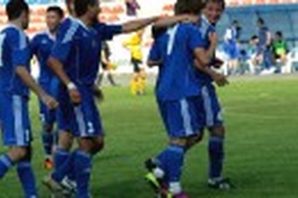 12:43 13.06.2011 Авторы: Алешин Александр, Храмов Борис Второй дивизион: зона «Восток» Cезон 2011/12 , Мостовик-Приморье - Амур-2010 , Якутия -…