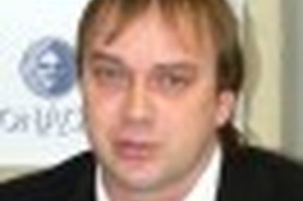 07:43 04.08.2011 Источник: "Деловая среда" (Омск) Второй дивизион: зона «Восток» Cезон 2011/12 , Иртыш Сергей Новиков: Аванесов в разгар сезона был в…