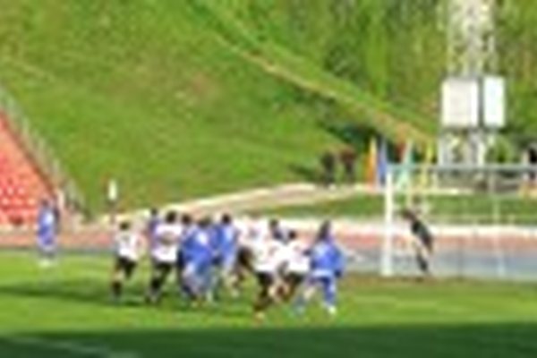 После перерыва игра оживилась, при этом инициативу прибрали к своим рукам смоляне