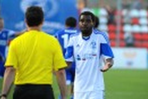 "Газовик" – "Динамо" СПб – 2:1 "Газовик" – "Динамо" СПб – 2:1