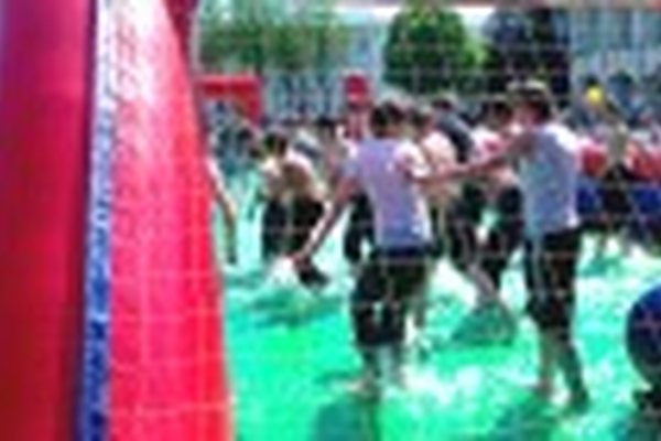 Футбольный праздник в Ярославле Футбольный праздник в Ярославле
