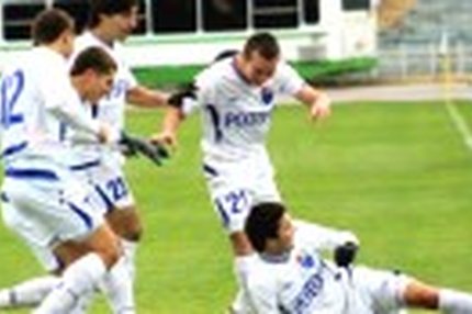 23:30 31.10.2011 Автор: Сидоров Владимир ПФЛ Юг - Cезон 2011/12 , Ангушт - Олимпия , Дружба - Динамо Ст 222 , Биолог-Новокубанск - СКВО , Ротор -…