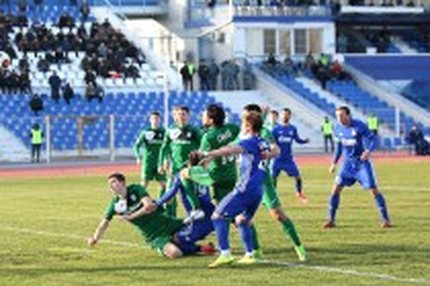 19:08 25.11.2017 Автор: Дмитрий Болотин Источник: OneD ФНЛ - Cезон 2017/2018 , Волгарь - Томь , Волгарь , Томь "Волгарь" не стал дарить Газзаеву…