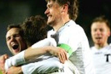 22:51 10.04.2014 Авторы: Антон Сазонтов, Сергей Челеевский Источник: OneDivision.ru - Футбол России: РФПЛ, ФНЛ Футбольная Национальная Лига (ФНЛ) -…