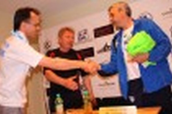 "Якутия" – "Сибирь-2" – 3:2 "Якутия" – "Сибирь-2" – 3:2