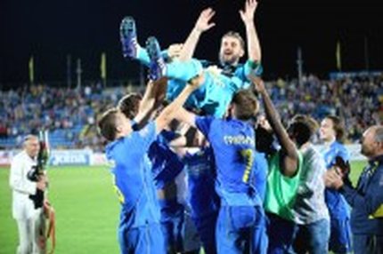 20:27 08.06.2015 Автор: Олег Олезов Источник: OneD ФНЛ - Cезон 2014/2015 , РПЛ - Cезон 2014/2015 , РПЛ - Cезон Стыковые матчи 2015/2016 , Ростов -…
