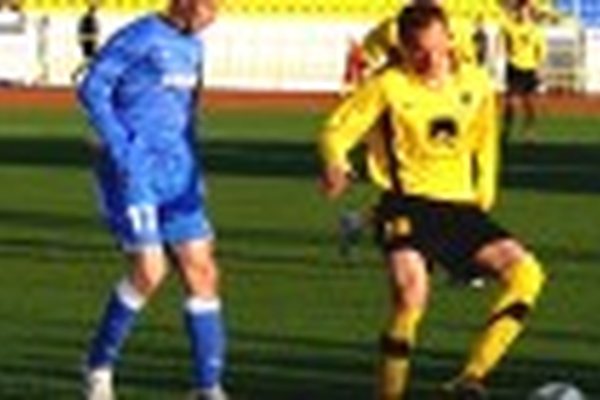 Амур-2010 — Смена — 0:0