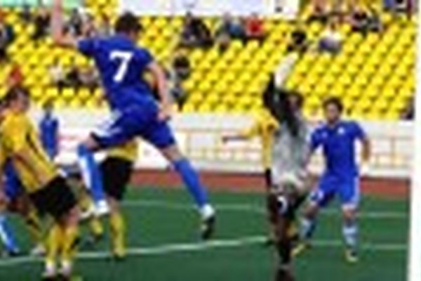 "Амур-2010" - "Динамо" - 2:3