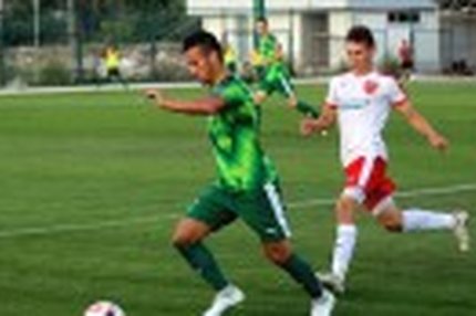 11:03 16.09.2016 Источник: OneDivision.ru - Футбол России: РФПЛ, ФНЛ Крымская Премьер-Лига - Cезон 2016/2017 , Кафа - Бахчисарай , Рубин Ялта -…