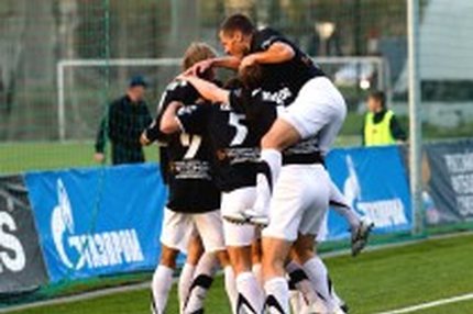14:00 27.07.2011 Автор: Литвак Сергей Футбольная Национальная Лига (ФНЛ) - Cезон 2011/12 , Нижний Новгород На полпути