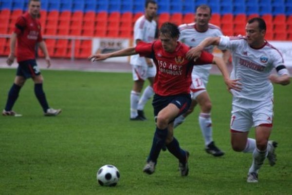 Днепр - Петротрест - 2:0 Днепр - Петротрест - 2:0