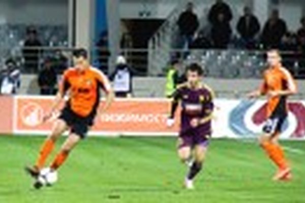 Урал - Анжи - 0:0
