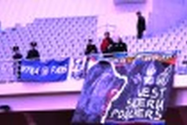 "УРАЛ" – "ВОЛГАРЬ-ГАЗПРОМ": Гостевой сектор "УРАЛ" – "ВОЛГАРЬ-ГАЗПРОМ": Гостевой сектор