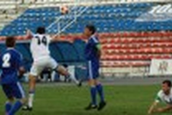 Иртыш - Смена - 0:0