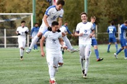 18:43 21.10.2017 Автор: Николай Викторов Источник: OneD ПФЛ "Запад" - Cезон 2017/2018 , Чертаново - Днепр , Днепр , Чертаново "Чертаново" побеждает…