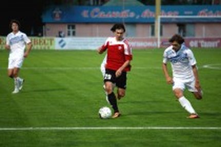 23:10 10.09.2013 Автор: Андрей Юдин Источник: OneD ФНЛ - Cезон 2013/2014 , Салют - Ротор , Ротор , Салют "Салют" – "Ротор" – 1:0 Белгород Волгограду…