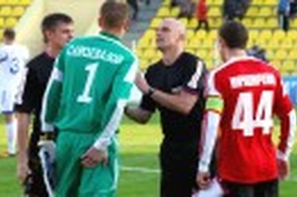 02:02 13.10.2013 Автор: Шутов Евгений Источник: OneD ФНЛ - Cезон 2013/2014 , Нефтехимик - Шинник , Балтика - Енисей , Луч - Сибирь , Салют - Сочи ,…