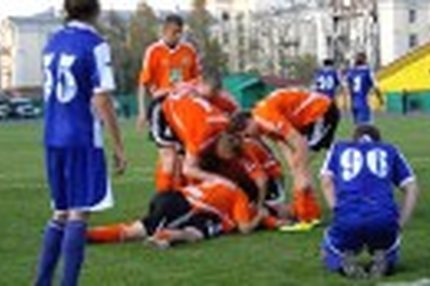 12:49 03.10.2011 Автор: Алешин Александр Второй дивизион: зона «Восток» Cезон 2011/12 , Амур-2010 - Смена , Кузбасс - Сибиряк , Металлург-Кузбасс -…