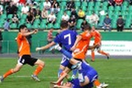 11:30 09.08.2011 Автор: Алешин Александр Второй дивизион: зона «Восток» Cезон 2011/12 , Амур-2010 - Мостовик-Приморье , Смена - Сахалин , Кузбасс -…