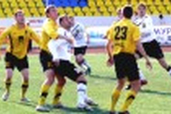 "АМУР-2010" (Благовещенск) – "КУЗБАСС" (Кемерово) – 0:1 (0:1)
