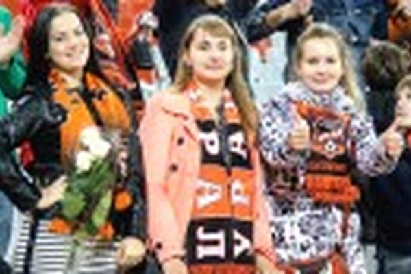 Болельщицы