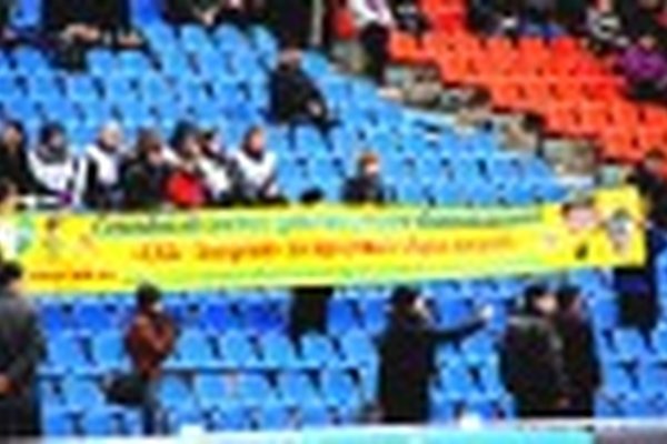 Почему? Вы допустили ошибки или вся команда расслабилась?