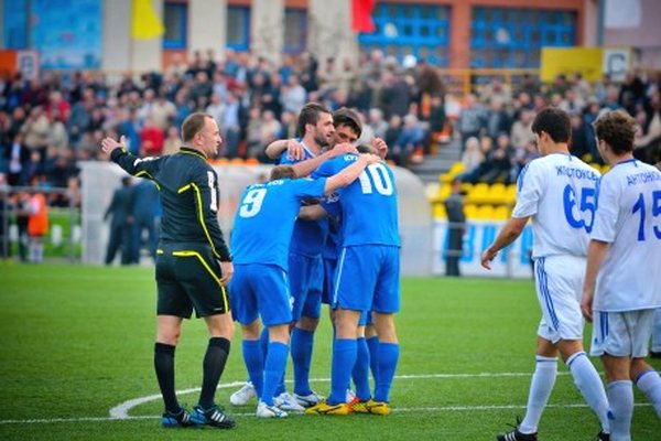 "Газовик" – "КАМАЗ" – 2:0