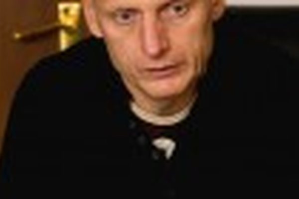 Эдуард Момотов Эдуард Момотов
