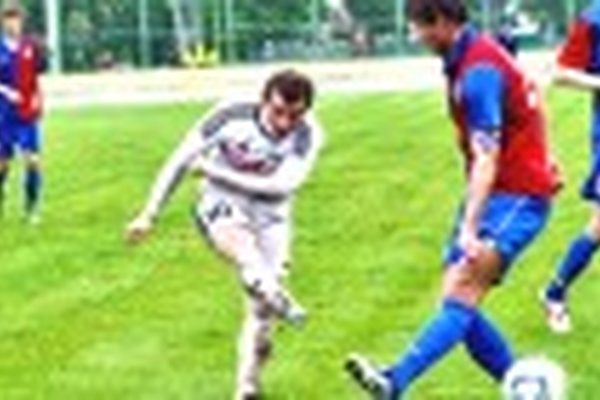 Отчетная же встреча началась стремительно