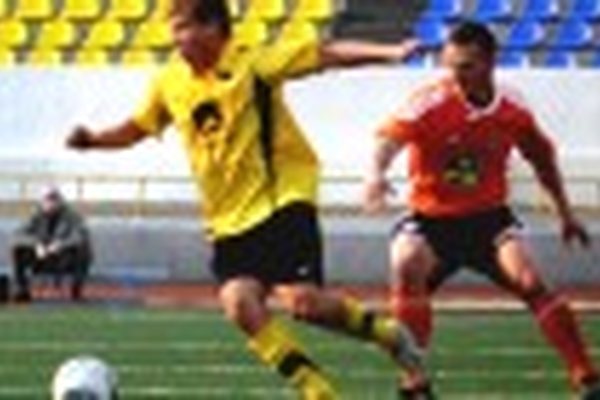 "АМУР-2010" (Благовещенск) – "МЕТАЛЛУРГ-КУЗБАСС" (Новокузнецк) – 1:2 (1:1)