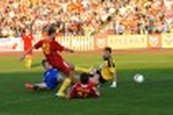"Арсенал" – "Нефтехимик" – 2:1