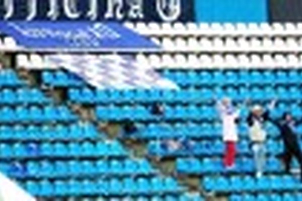 "ШИННИК" – "КАМАЗ": Гостевой сектор "ШИННИК" – "КАМАЗ": Гостевой сектор