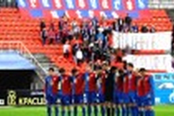"ЕНИСЕЙ" – "ТОРПЕДО" ВЛ: Минута молчания "ЕНИСЕЙ" – "ТОРПЕДО" ВЛ: Минута молчания