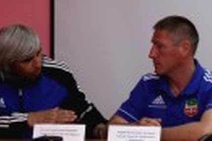 13:04 12.08.2011 Автор: Лицин Константин Второй дивизион: зона «Урал-Поволжье» Cезон 2011/12 , Носта - Динамо , Нефтехимик - Уфа , Челябинск -…