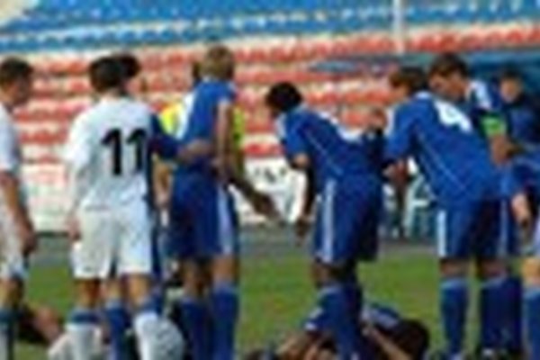 Иртыш - Смена - 0:0
