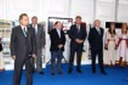 18:17 12.09.2011 Автор: Аулин Евгений ФНЛ - Cезон 2011/2012 Два дня в статусе столицы Главные персоны российского спорта встретились в Саранске