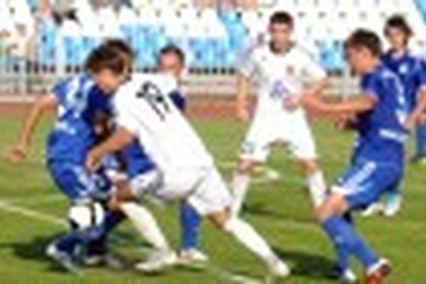 "Академия" – "Нефтехимик" – 2:1