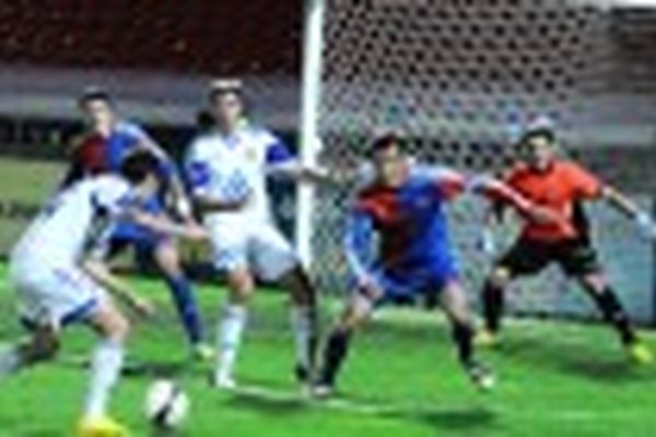 "Енисей" – "Нефтехимик" – 1:0