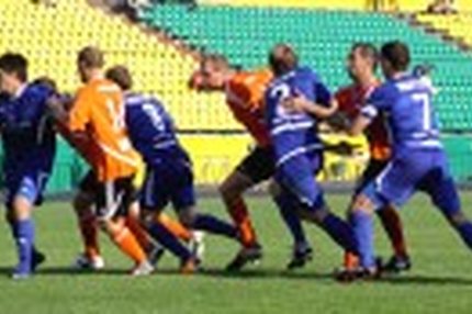 16:44 12.07.2011 Авторы: Храмов Борис, Алешин Александр Второй дивизион: зона «Восток» Cезон 2011/12 , Амур-2010 - Сибиряк , Смена - Сибирь-2 ,…