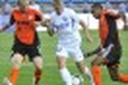 11:49 23.03.2013 Автор: Лев Тигорев Источник: OneDivision.ru Футбольная Национальная Лига (ФНЛ) Cезон 2012/2013 , Урал - Ротор , Енисей - Салют ,…