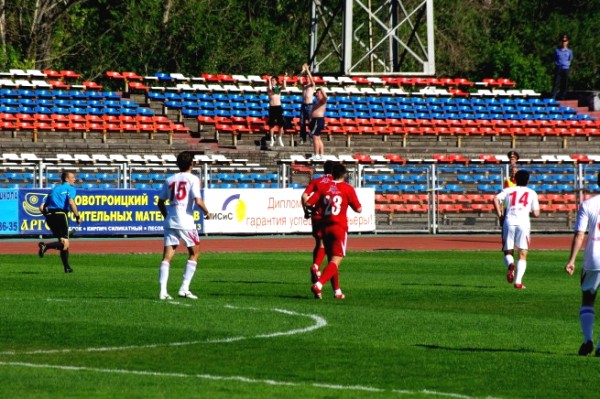 "НОСТА" – "ГОРНЯК": гостевой сектор