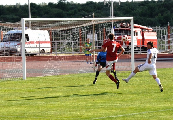 "Губкин" – "Звезда" – 2:0