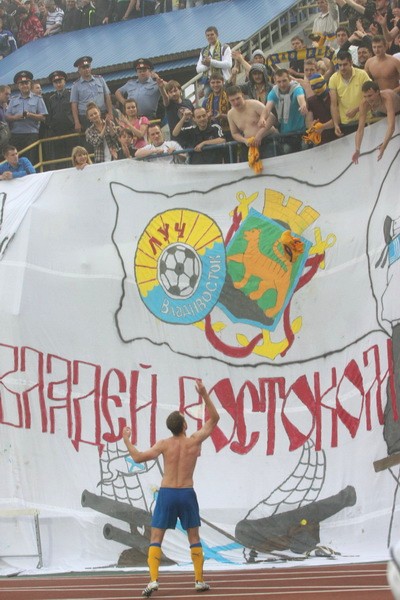 Футболки