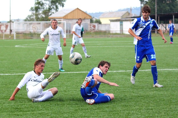 "Сибиряк" – "Сибирь-2" – 1:0  