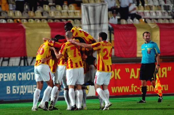 "Алания" - "Торпедо" Вл – 1:0  
