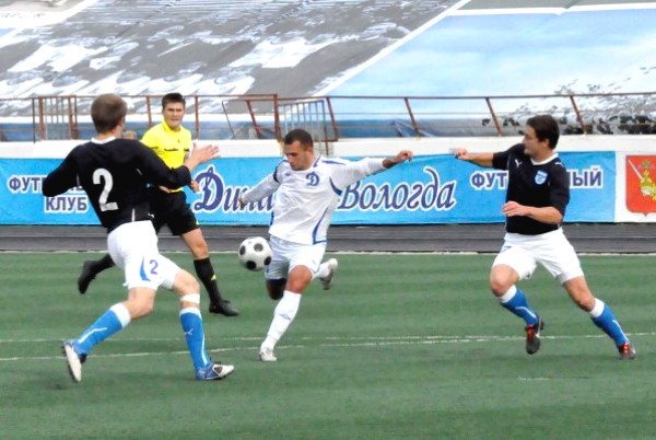 Динамо Вг - Волга - 0:0