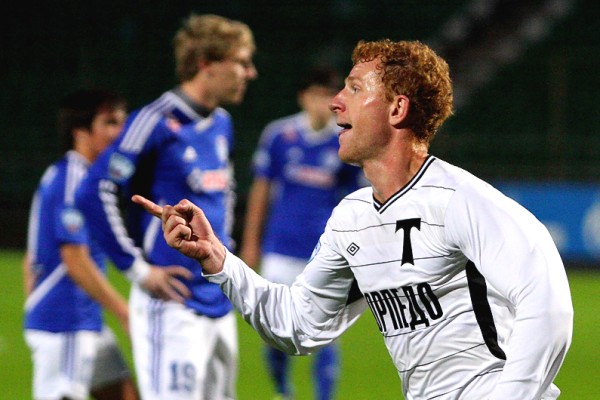 "Торпедо" М – "Факел" – 2:0