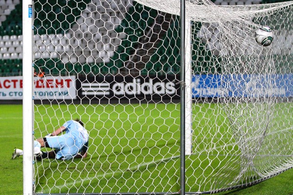 "Торпедо" М – "Факел" – 2:0